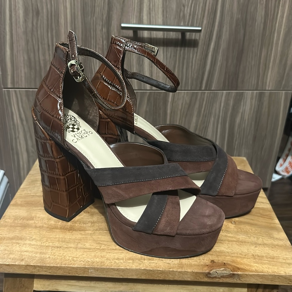 Vince Camuto 9.5